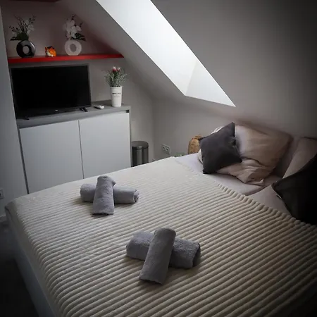Hradební 16 *